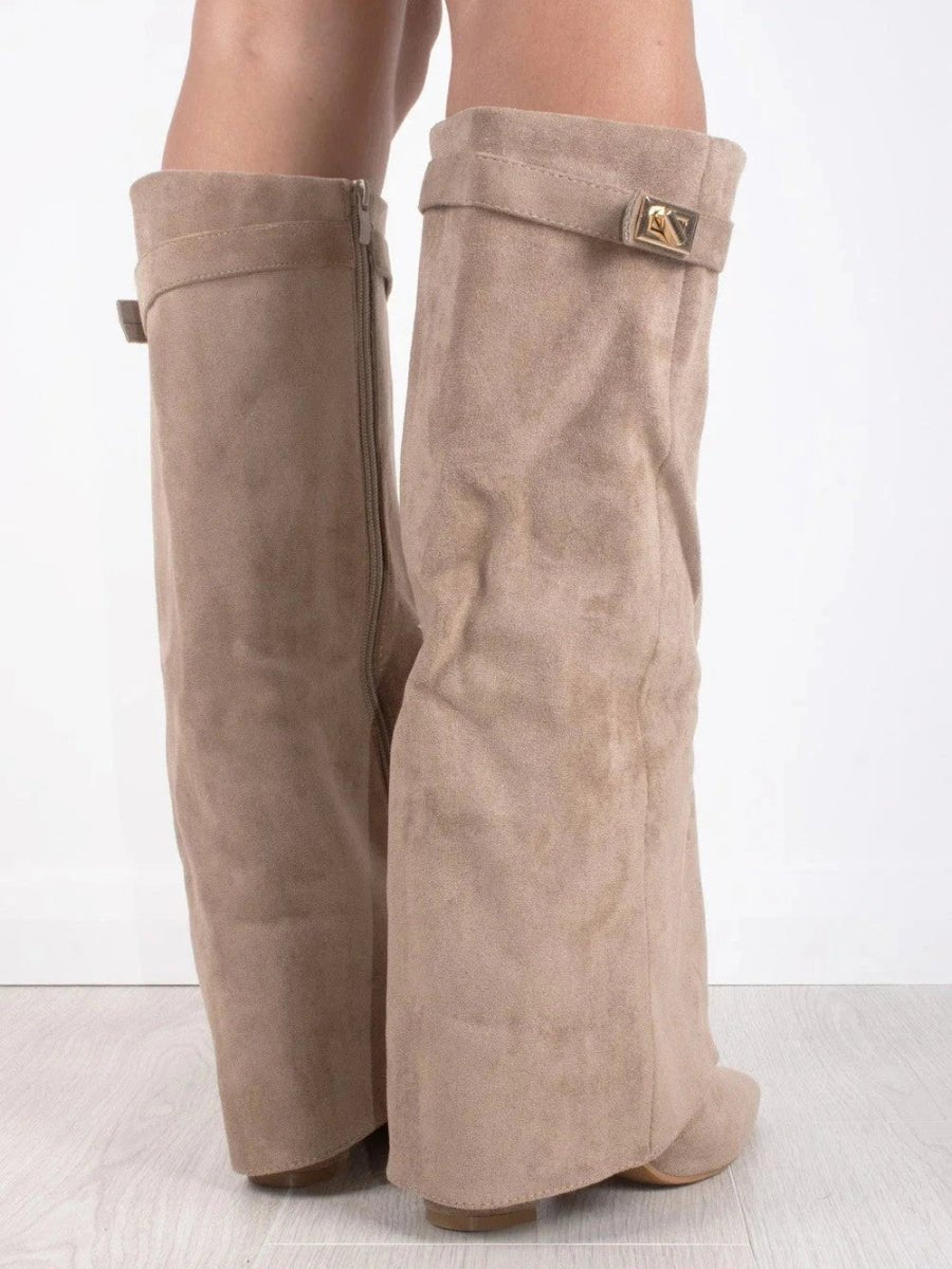 Amelia | Women&